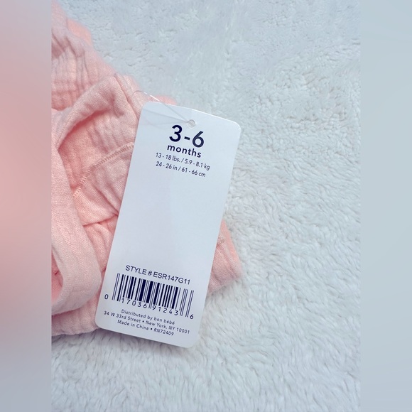 Romper with button snaps 6-9 months - Picture 4 of 4